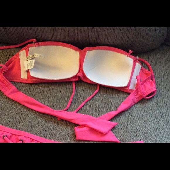 Kenneth Cole 2 Piece Swimwear Pink Small NWT - Picture 5 of 5